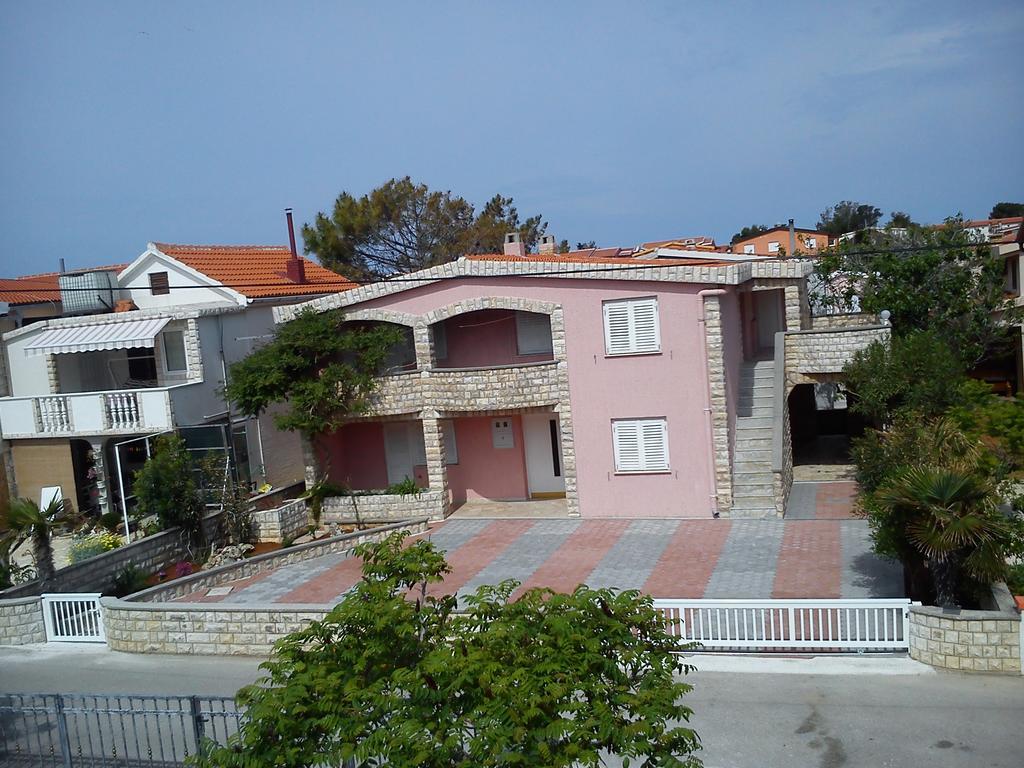 Apartmani Mira فير المظهر الخارجي الصورة